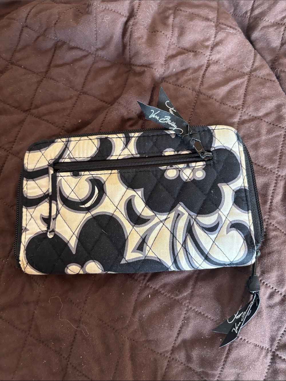 Vera Bradley Black and Cream Quilted Zip Wallet - Picture 2 of 6